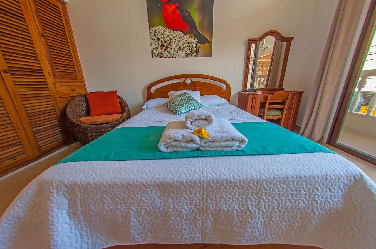 Hostal Costa Del Pacifico Puerto Ayora  Eksteriør bilde