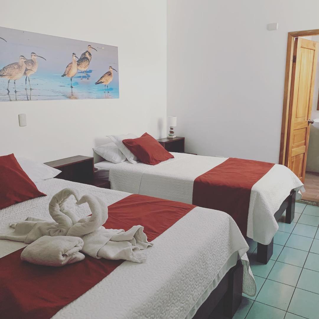 Hostal Costa Del Pacifico Puerto Ayora  Eksteriør bilde