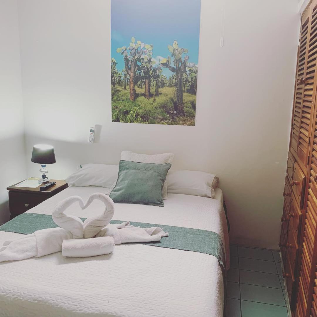 Hostal Costa Del Pacifico Puerto Ayora  Eksteriør bilde