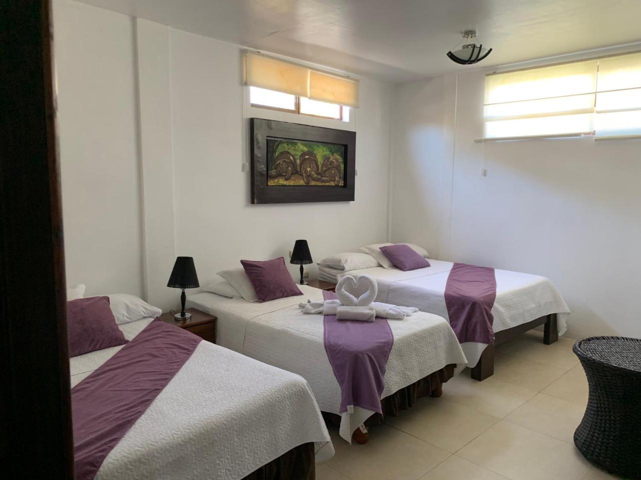 Hostal Costa Del Pacifico Puerto Ayora  Eksteriør bilde